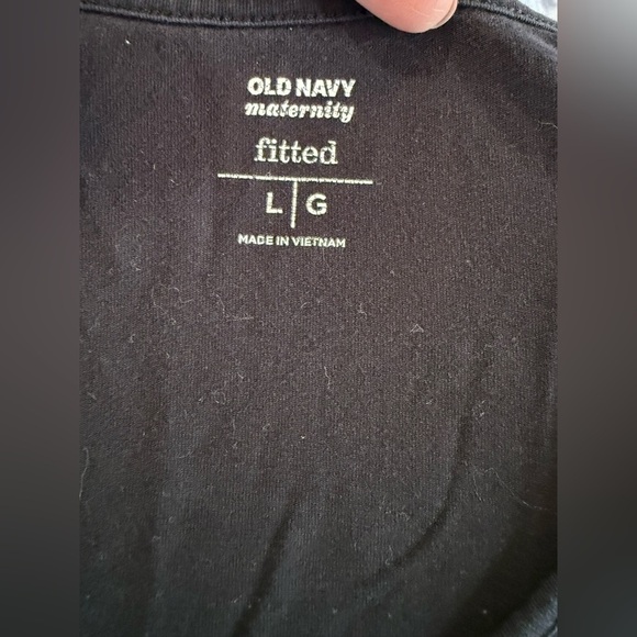 Old Navy Basic Maternity Tees black size L. V Neck - Picture 2 of 3